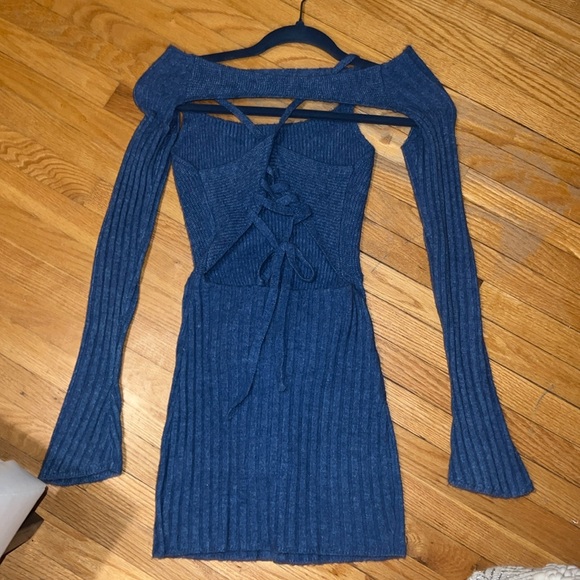 Brand new CSFC label cut-out knitted bodysuit dress w/ strap sleeves - Picture 3 of 4